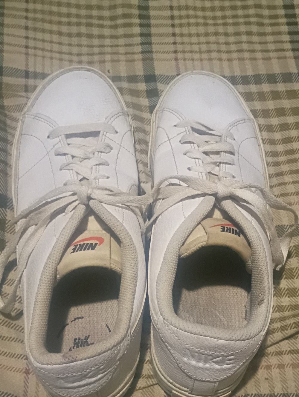 Nike Men’s Court Legacy Leather Low-Top Sneakers